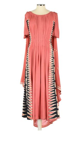 Ε΄ Γυναίκα, Αι εκκλησιάζουσαι