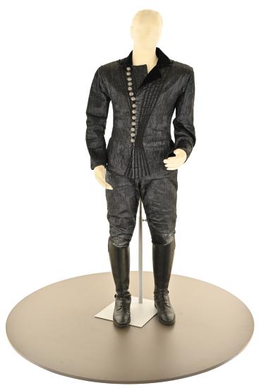 Άμλετ, γιος του πρώην βασιλιά και ανιψιός του Κλαύδιου