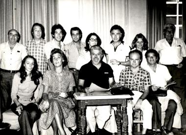 «Σκοτεινιά στον Έπαχτο» 1979, ανάγνωση του έργου