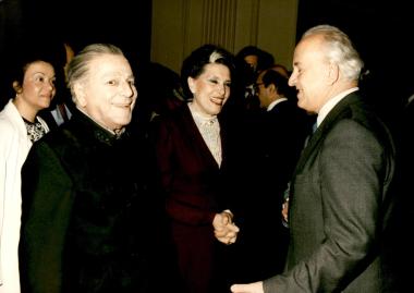 «Ο πατέρας», δεξίωση προς τιμή του Αλέξη Μινωτή με Έλληνες και ξένους διπλωμάτες