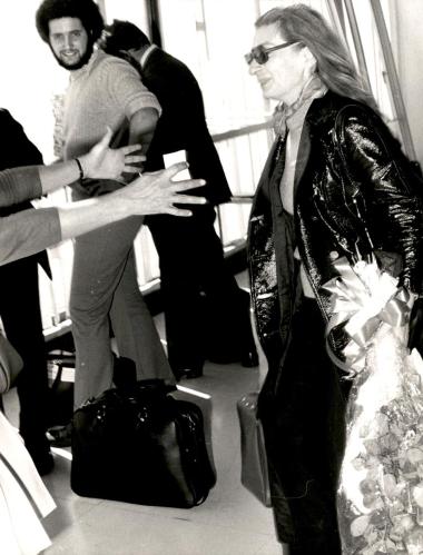 Περιοδεία του Εθνικού Θεάτρου στην Ιαπωνία 1974, άφιξη του θιάσου στην Αθήνα