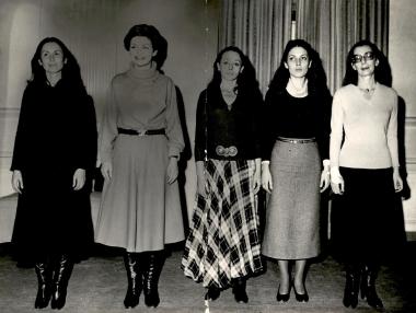 «Βασιλιάς Ληρ» 1978, αναμνηστική με τις γυναίκες πρωταγωνίστριες