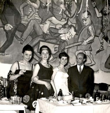 Αποκριάτικη γιορτή στη Δραματική Σχολή