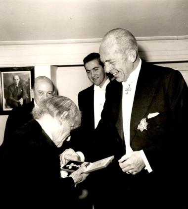 Χριστόφορος Νέζερ, εορτασμός 50 χρόνων θεατρικής ζωής