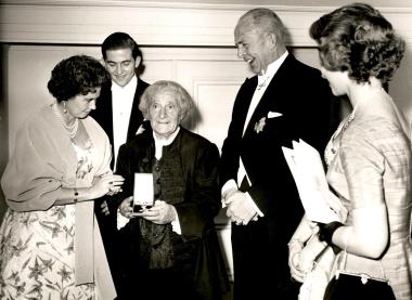 Χριστόφορος Νέζερ, εορτασμός 50 χρόνων θεατρικής ζωής