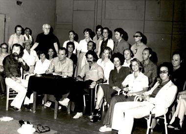 «Θηλειά», ανάγνωση του έργου