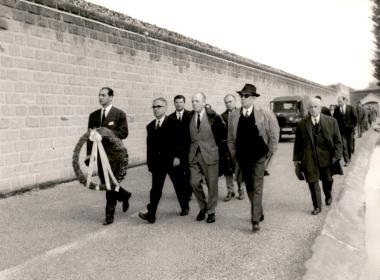 Περιοδεία του Εθνικού Θεάτρου στην Κύπρο, επίσκεψη στα Φυλακισμένα Μνήματα