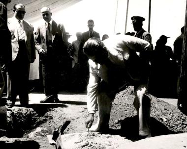 Τελετή θεμελίωσης του Βασιλικού Θεάτρου Θεσσαλονίκης