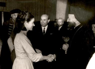 «Ο βασιλικός», περιοδεία στην Κύπρο, παράσταση με επισήμους