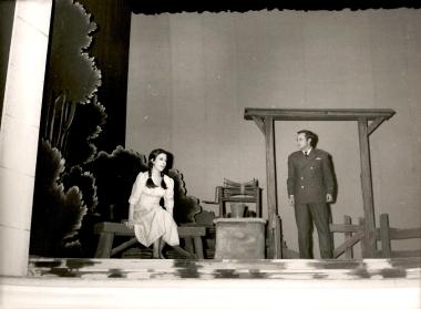 «Σκοτεινιά στον Έπαχτο», στιγμιότυπο από την παράσταση