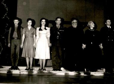 «Σκοτεινιά στον Έπαχτο», στιγμιότυπο από την παράσταση