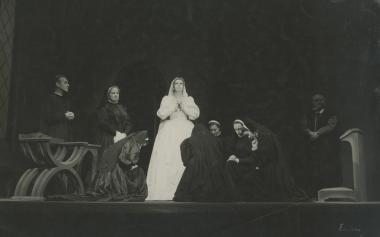 Photo from the play 