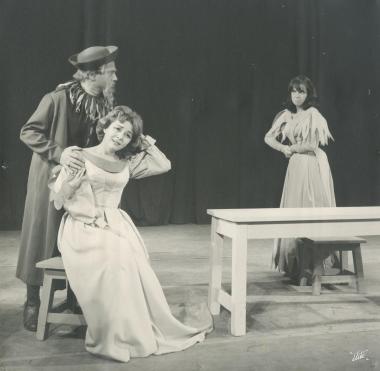 Photo from the play 