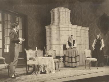 Photo from the play 