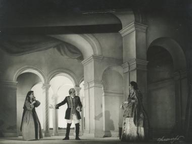 Photo from the play 