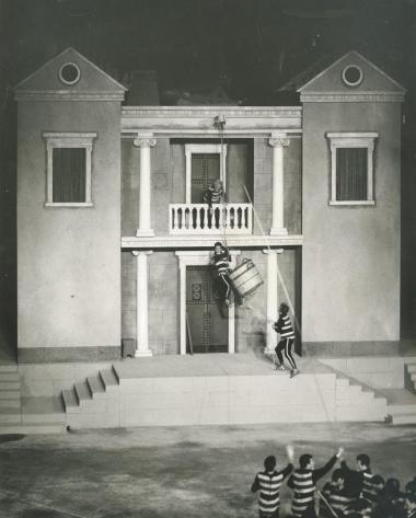 Photo from the play 