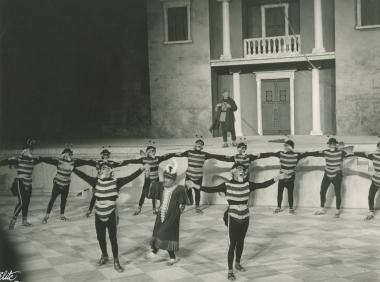 Photo from the play 