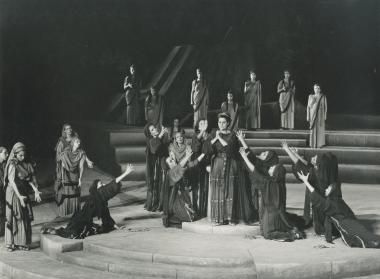 Photo from the play 