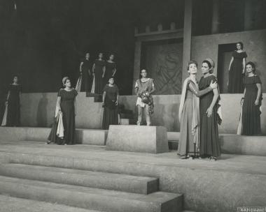 Photo from the play 