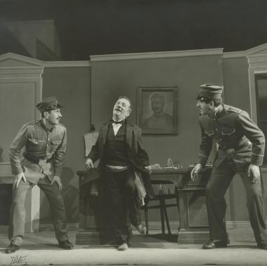 Photo from the play 