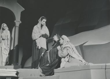 Photo from the play 
