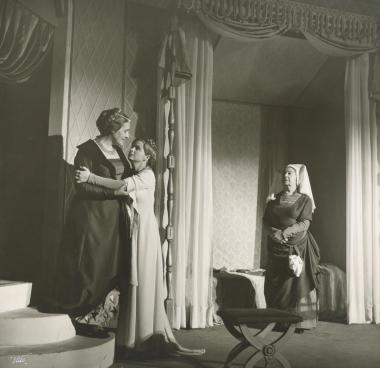 Photo from the play 