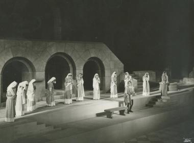 Photo from the play 
