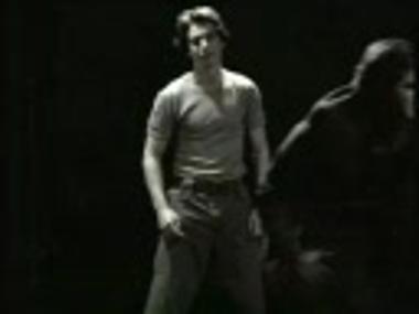 Τμήμα μαγνητοσκόπησης από την παράσταση 