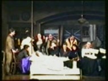 Τμήμα μαγνητοσκόπησης από την παράσταση 