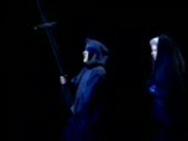 Τμήμα μαγνητοσκόπησης από την παράσταση 