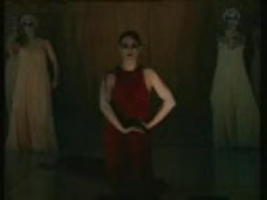 Τμήμα μαγνητοσκόπησης από την παράσταση 