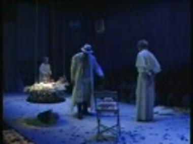 Τμήμα μαγνητοσκόπησης από την παράσταση 