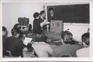 Alekos Galanos giving a seminar on theater play at the AFS students, 7