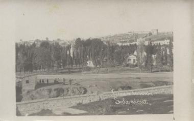 Θεσσαλονίκη, Στρατηγείο και Επταπύργιο στο βάθος, 2