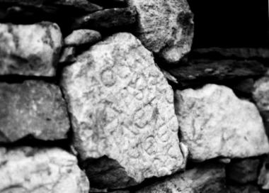 IThrAeg E373: Inscription of indefinable nature