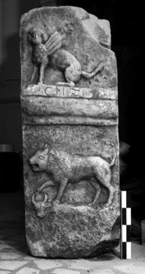 ΕΑΜ 144: Επιγραφή αρχιτεκτονικού μέλους