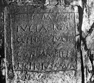 IThrAeg E432: Latin epitaph of Iulia Longina