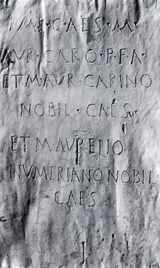 Achaïe II 030: Milestone (a) of emperors Carus, Carinus, and of Numerian the caesar and (b) of emperor Probus