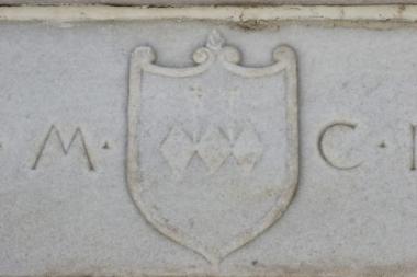 Οικόσημο οίκου Κρίσπι