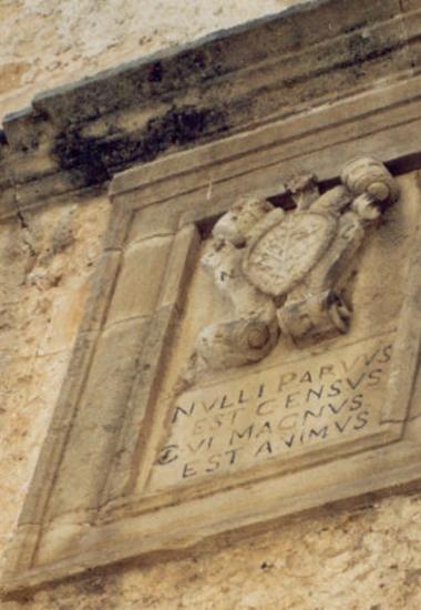 Unidentified coat-of-arms