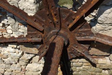 Αλευρόμυλος -  Υδρόμυλος Ι. Ν. Αγ. Τριάδος