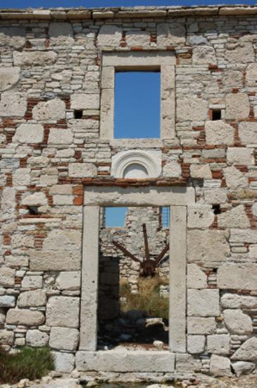 Αλευρόμυλος -  Υδρόμυλος Ι. Ν. Αγ. Τριάδος