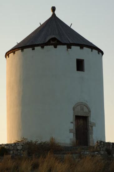 Αλευρόμυλος -  Ανεμόμυλος Ι. Ν. Ταξιαρχών