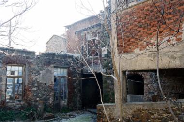 Υφαντουργείο - Νηματουργείο -  Καλαμάρης