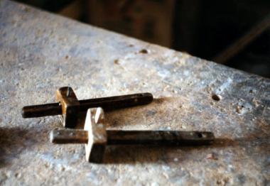 Επιπλοποιία -  Πάριος Γιάννης