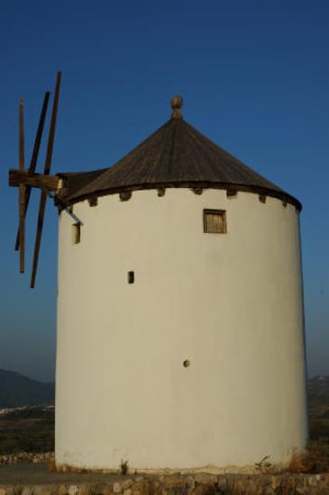 Αλευρόμυλος -  Ανεμόμυλος Ι. Ν. Ταξιαρχών