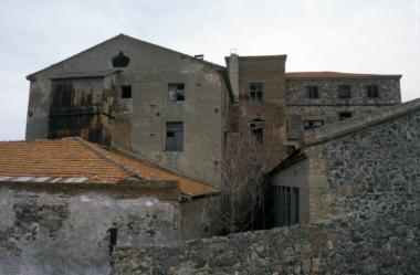 Υφαντουργείο - Νηματουργείο -  Καλαμάρης