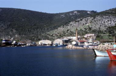 Ελαιοτριβείο -  Μουζάλας - Γλύψης