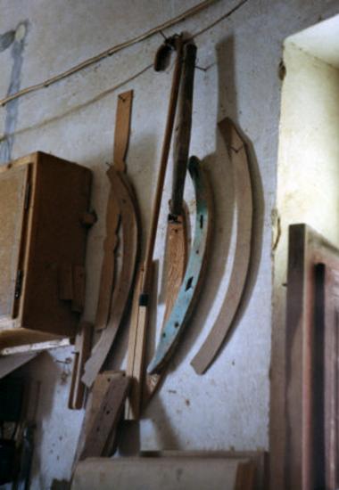 Επιπλοποιία -  Πάριος Γιάννης