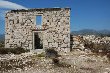Αλευρόμυλος -  Υδρόμυλος Ι. Ν. Αγ. Τριάδος